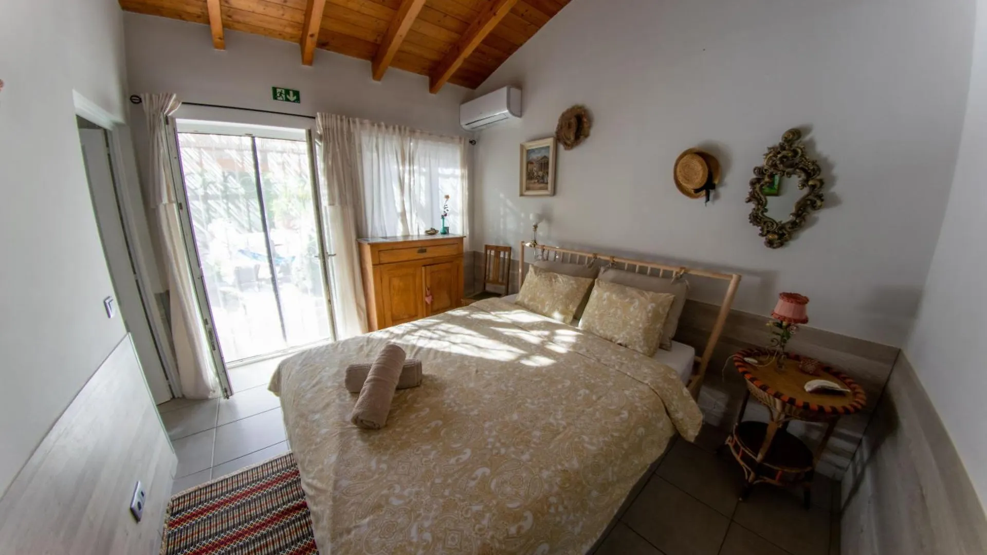 Quinta Alcarias Bed & Breakfast Santa Catarina da Fonte do Bispo 0*,